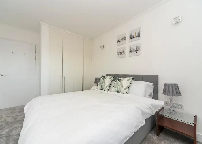 Pass The Keys Riverside Amazing Flat In London Close To The O2